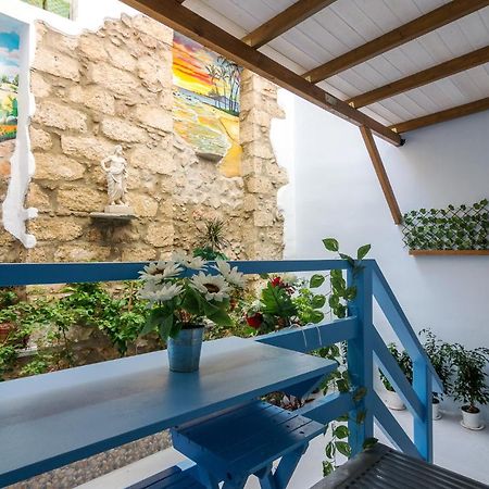 Wonderful Renovated Apartment With Private Patio Athènes Extérieur photo