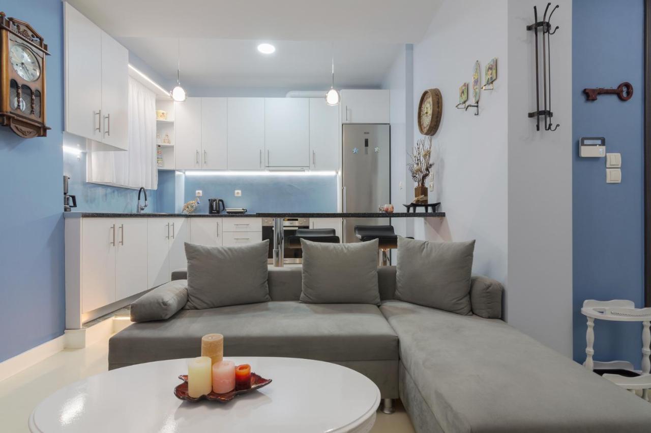Wonderful Renovated Apartment With Private Patio Athènes Extérieur photo
